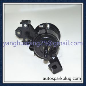 China Petrol Filter 23300-31100, 2330031090, 23300-31160, 23300 - 31120 Fuel Filter for Toyota on sale