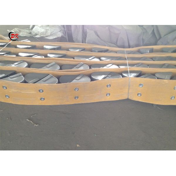 Flour Traction Rubber Belt Bucket Elevator For Graininess Material