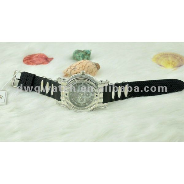 Hip Hop Luxury Men Watch with Bling Bling Watch Face