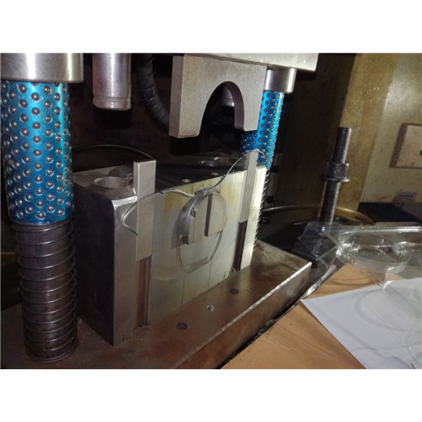 Durable Progressive Stamping / Sheet Metal Stamping Copper Connecter Parts