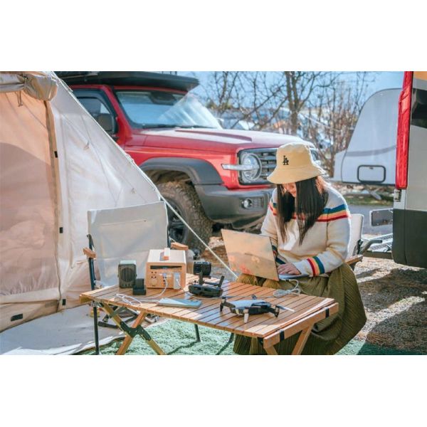 High Capacity Rechargeable Portable Power Station 600W For Outdoor Activities