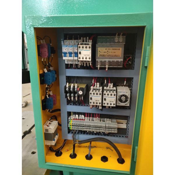 Standard 8Mpa 3kw 10T C Frame Hydraulic Press Machine For Assembling