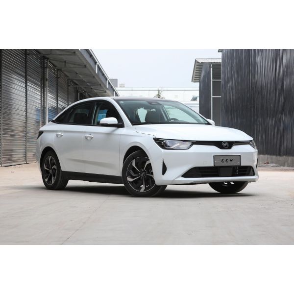 2023 Dongfeng Fengshen E70 500 electric car Pure electric cruising range 412km white new energy vehicles