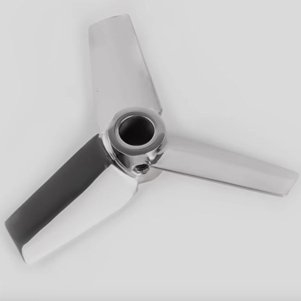 SUS304 Spiral Three Blade Propeller Wide Blade For Liquid With Suspended Solids