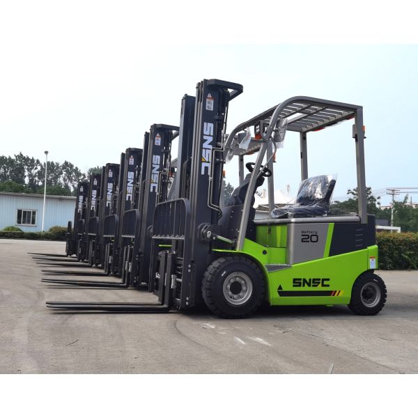 1.6 Ton 2 Ton Reach Truck Electric SNSC Forklift With Pneumatic Standard Tire