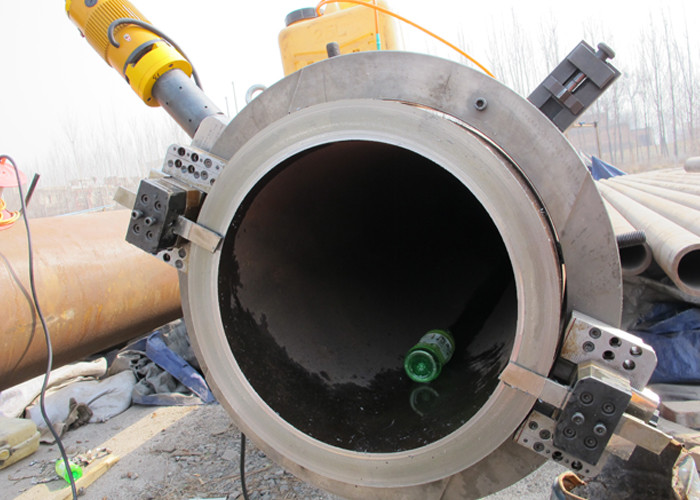 Clamshell Pipe Cold Cutting And Beveling Machine Automatic Feed 2KW Power