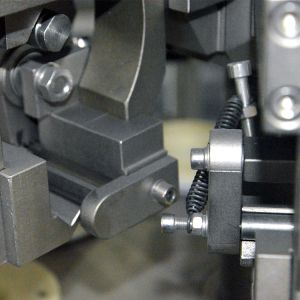 Automatic High Speed Tube Filling & Sealing Machine For Plastic Tube And