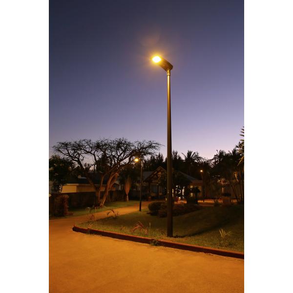 40W Solar LED Street Light 40Ah Battery For Over 12 Hours Working Time