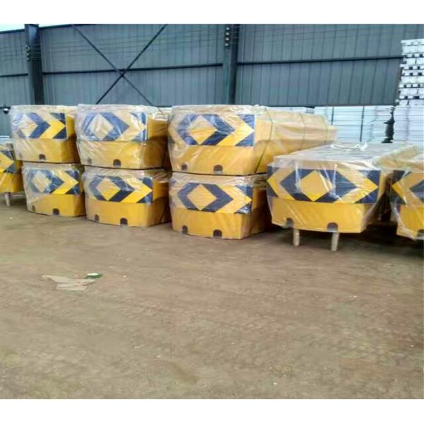 Q235 Q345 Galvanized Powder Coated Road Safety Highway Guardrail Crash Cushion Barriers
