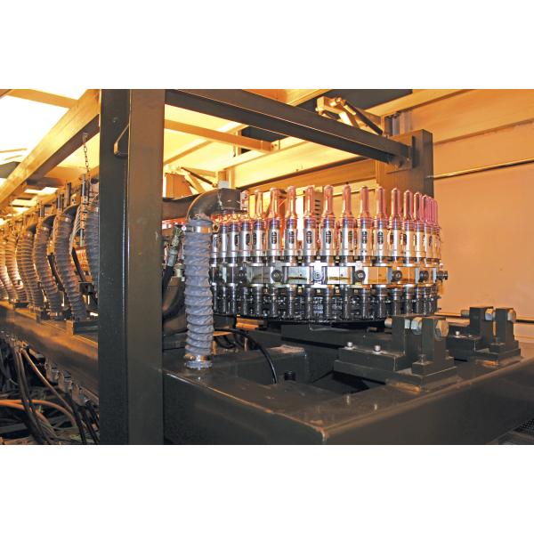 Ergonomic Design 1500ml Bottle Blow Molding Machine