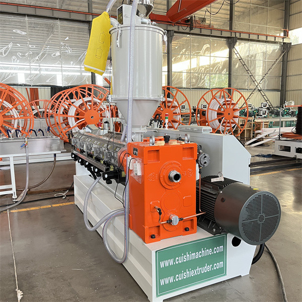 Automated Plastic Pipe Extruder Machine With PLC Control System 50-1000kg/H Output