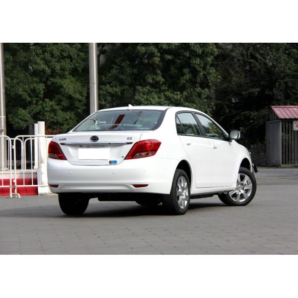 Electric E5 BYD Chinese Car Small EV High Performance 400 Mile Range