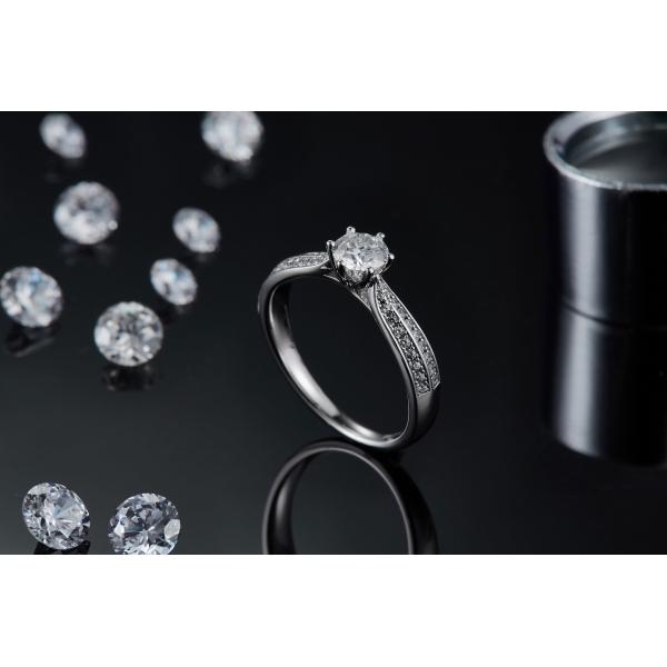 Minimalist Designs 9K Gold Jewelry , Moissanite 925 Silver Ring Set