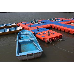 Plastic modular floating jetty