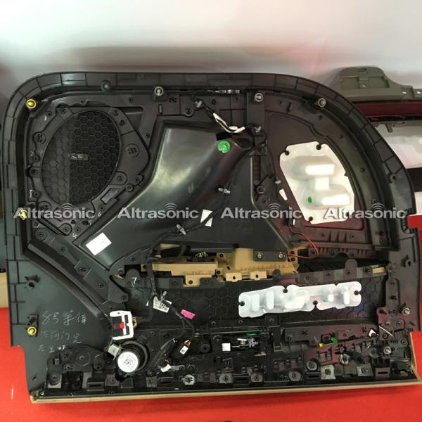 Secure Low Tension Connections Ultrasonic Welding Machine For Auto Door Trim Panel