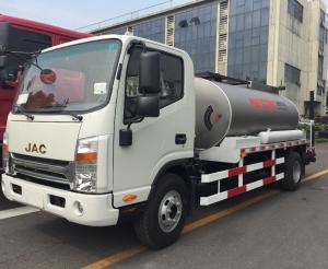 China Computer - Control 5000L Asphalt Sprayer Truck With Automatic In - Cab Controls on sale