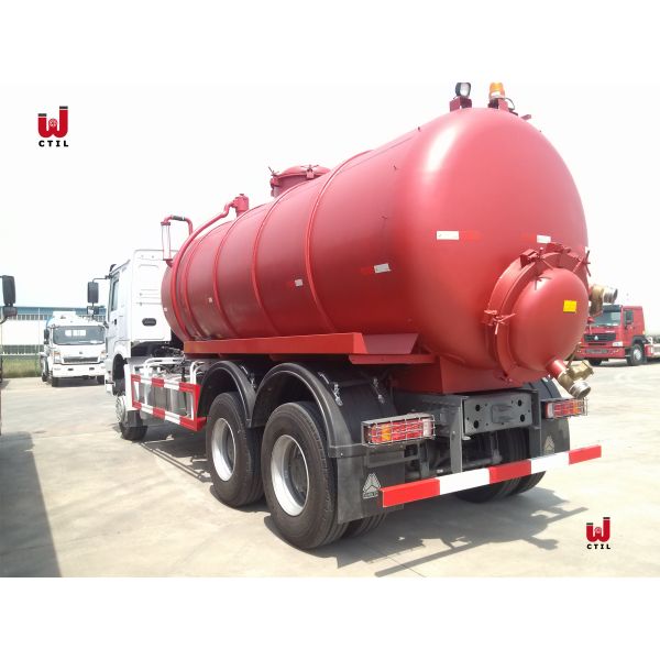 Sinotruk Sewage Cleaning Tanker 35 Cubic Sewer Jetting Truck