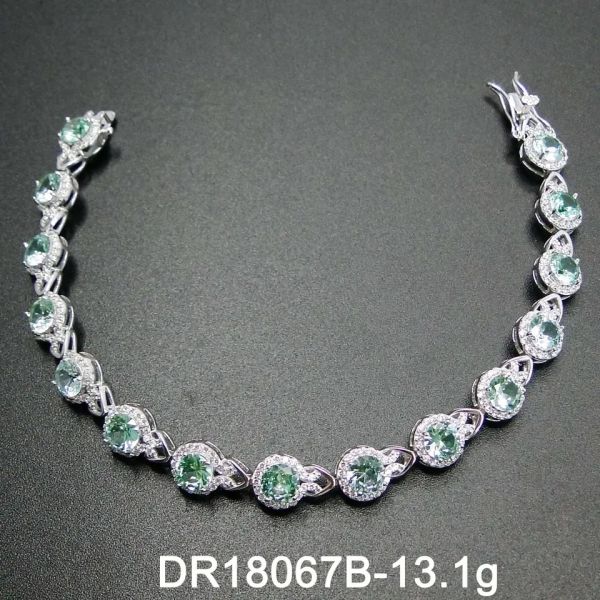 925 Sterling Silver Elegant Women Bracelet Pave Setting Green Spinel Bangle