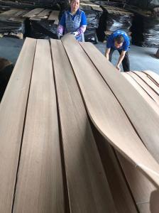 China 0.5mm Red Oak Wood Veneer Plain Sliced MDF Interior Decoration Use wholesale