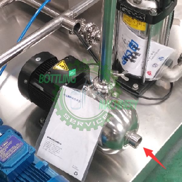 Double Tank CO2 Carbonator With Plate Exchange For Carbonated Drink Filling Line