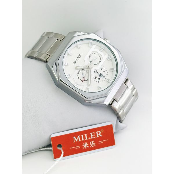 Wholesale Watch Men′s Scale Three Eyes Six Hands Waterproof Quartz Watch