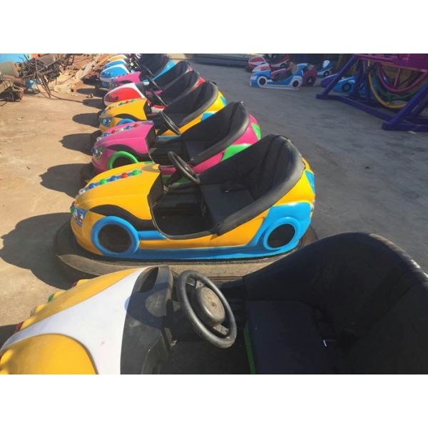 FRP Material Kiddie Bumper Cars With Advanced Audio For Kids And Young People