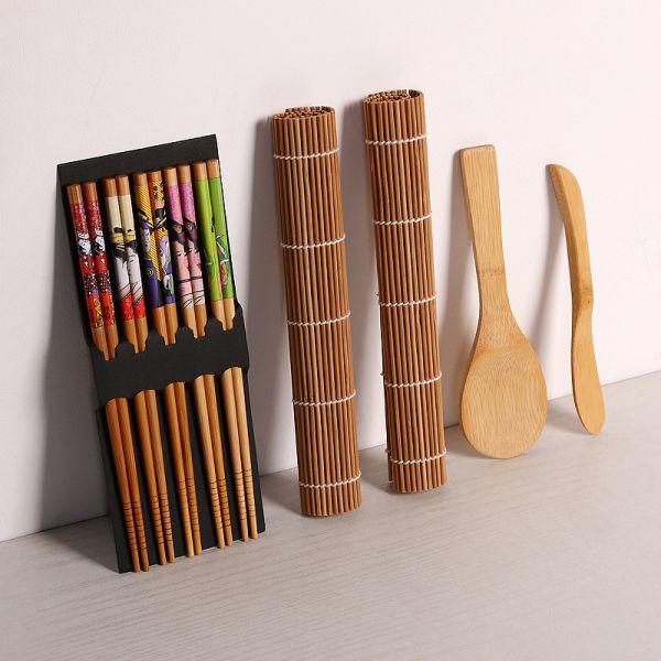 4 Pairs Bamboo Sushi Chopsticks Set Chinese , BBQ Dishwasher Safe Chopsticks