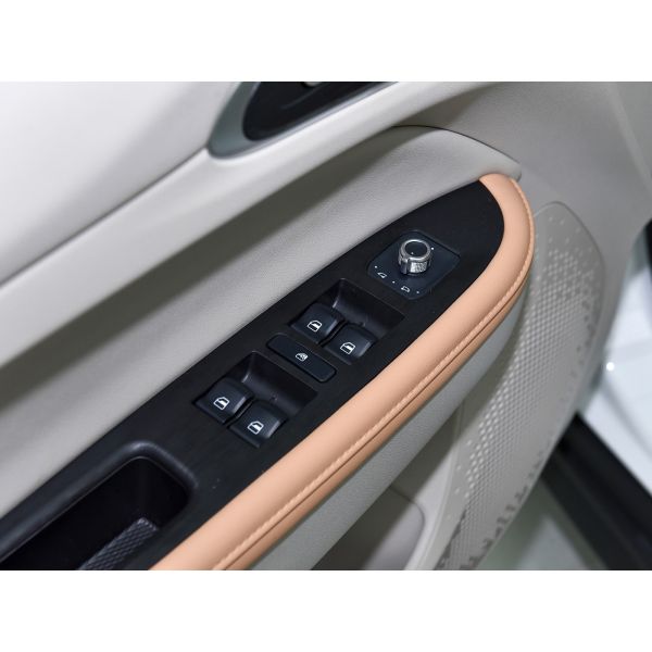 All Electric 2024 Mini EV Car GWM Ora Funky Cat Hatchback 5 Seater