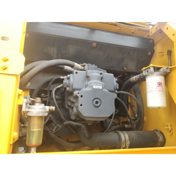 Other Hydraulic Valve Good Standard Excavators RC Excavator Komatsu Hyundai Excavator