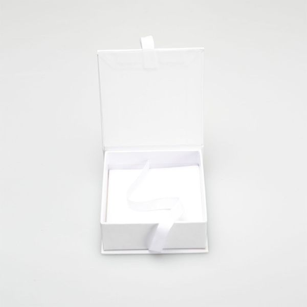 ISO Bundle Weave Hair Extension Packaging Boxes With Ribbon Closure