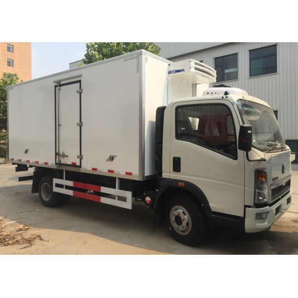 Light Refrigerated Trucks And Vans , Environmental Reefer Box Truck