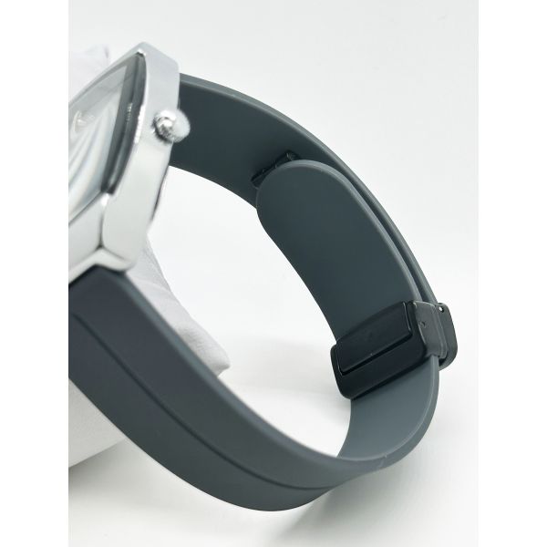 Customized Silicone Band Wrist Watches Minimalist Sport Quartz Watches