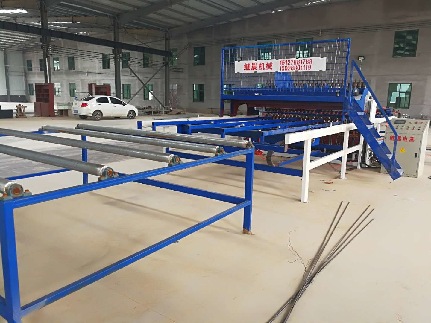 China Fully Automatic Hot Sell Concrete Reinforcing Steel Welded Wire Mesh Machine From China wholesale