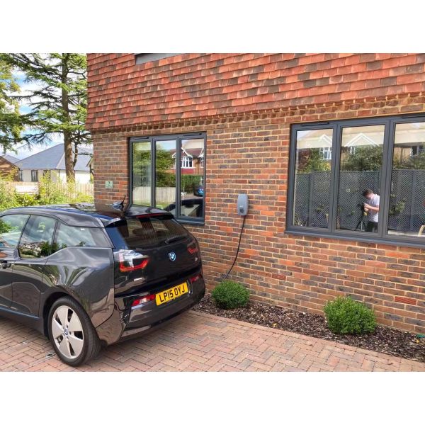 Wall Mounted EV Charger Station 3.5kw Wallbox For Audi Mercedes Benz