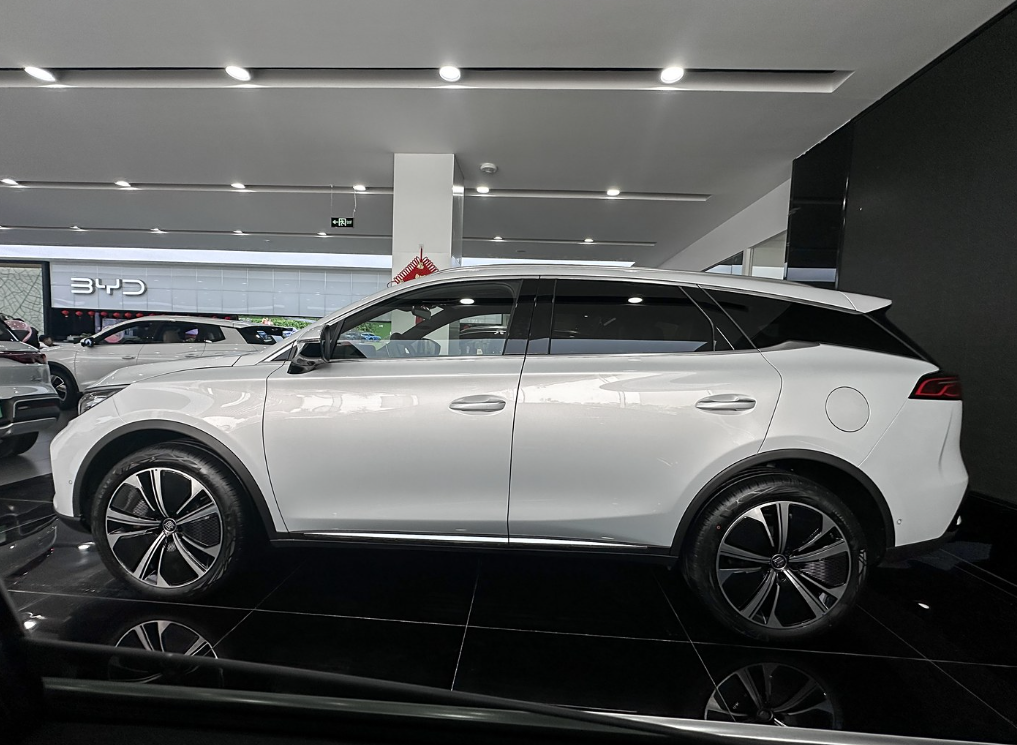 2024 Electric Cars BYD Tang 4WD All Wheel Drive Energy Vehicles with 5 Seats and 5 Doors