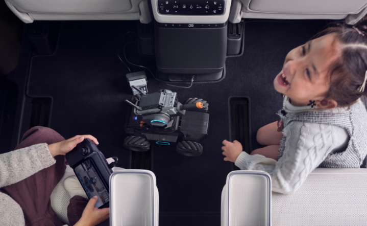 Electric 7 Seat MPV Lixiang Mega Luxury 5-door Body Structure and 4WD Cars with Pure Electric Vehicle