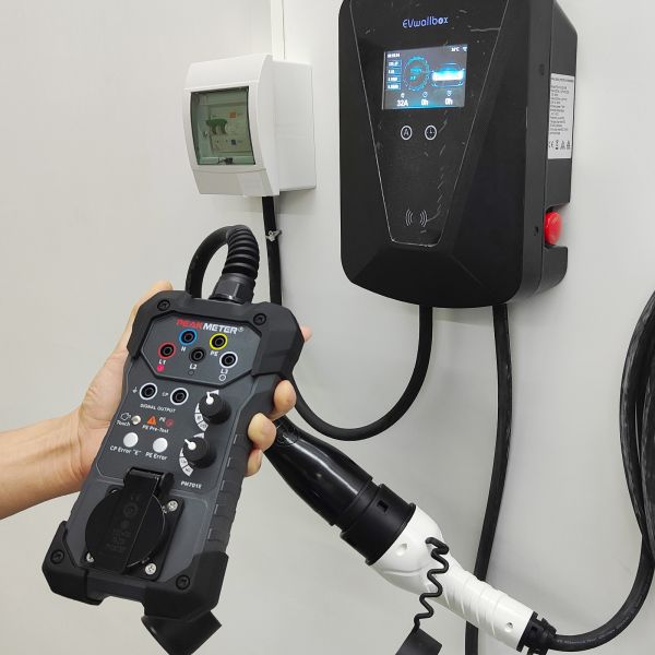 Top Current Simulation Evse Tester With IP54 GFCI And CP Pre Testing AC Charging Station