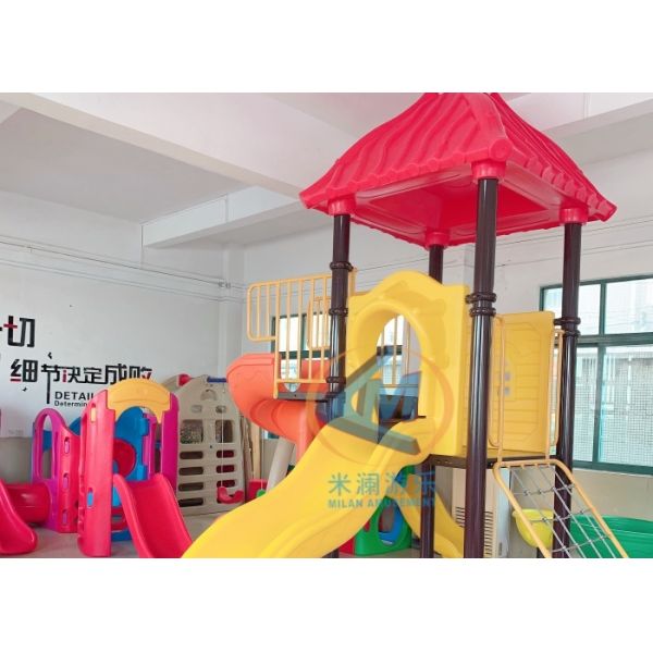 Kindergarten Outdoor Playground Slide With Plastic Wood Material 7.5x6m