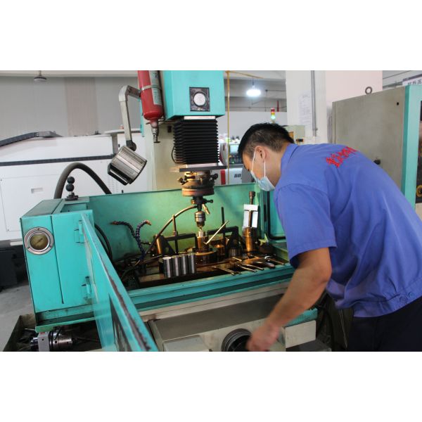 Chongqing Henghui Precision Mold Co., Limited