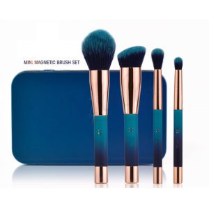 China ODM Travelling Cosmetic Makeup Brush Set on sale