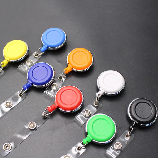Deyi Retractable PVC Badge ReelCarabiner and Belt Clip Badge Reels Retractable with Key Chain for Office Worker Doctor N