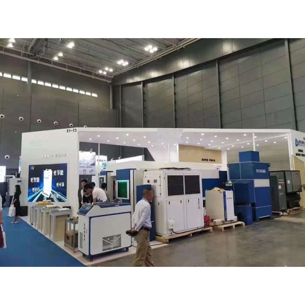 12V Type-C Car Battery Charger Jump Starter for Fast Charging Electric Auto Battery