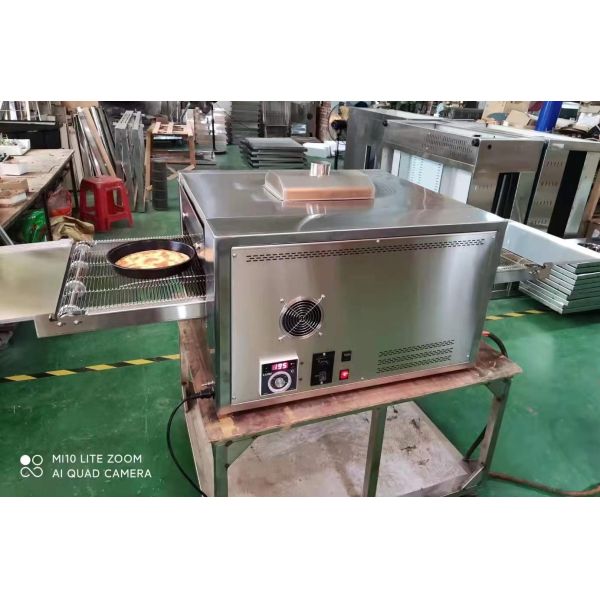12KW Commercial Kitchen Equipments Hot Air Convection Gas Conveyor Pizza Oven 12 Inch Crawler Type