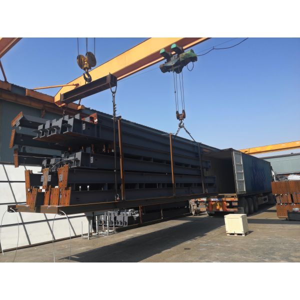 Prefabricated Steel Structure Warehouse with Sandwich Panel Walls