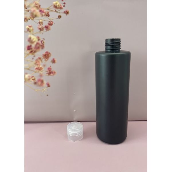 160ML Shampoo Conditioner & Body Wash Dispenser White Plastic Refillable Bottle with Pumps