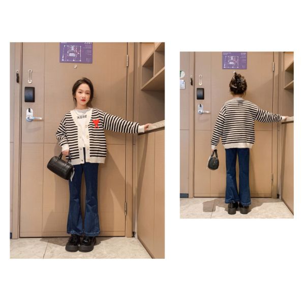 Classic Round Neck Warm Childrens Coats Black And White Striped Knitted Cardigan Jacket