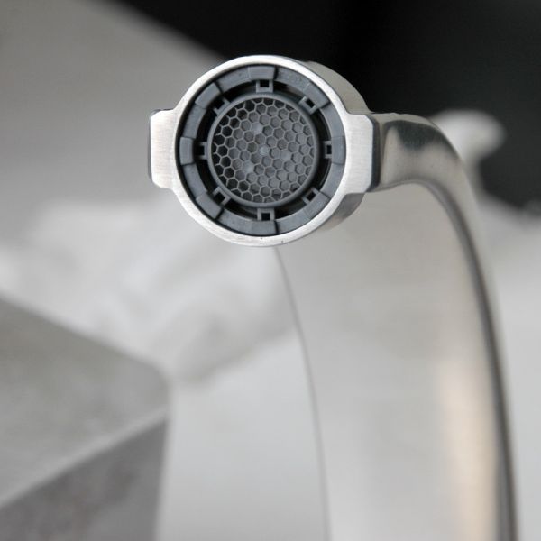 2016 Hot sale no lead signle handle kitchen mixer tap