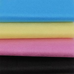 China Laminated Non Woven Tablecloth Eco Heat Resistant Table Cloth 115cm wholesale