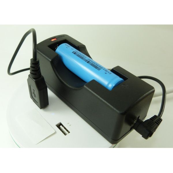 Mini Portable USB Li Ion Battery Charger 18650 Usb Charger 100% Tested