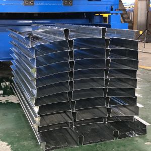 Dovetail Metal Deck Roll Forming Machine With 36 Roller Station